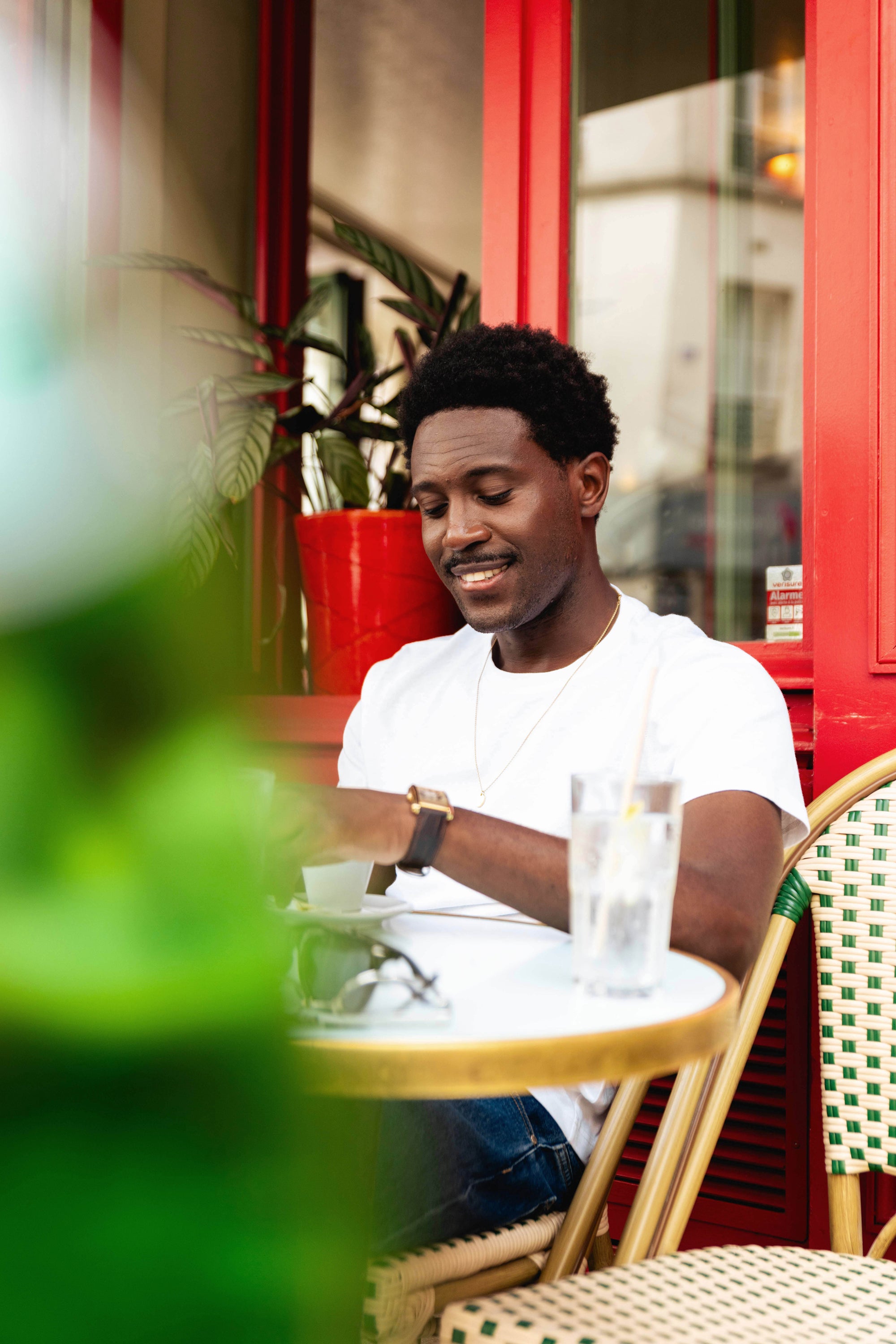 le-pantalon-tee-shirt-coton-lin-blanc-t-shirt-homme-col-rond image 4