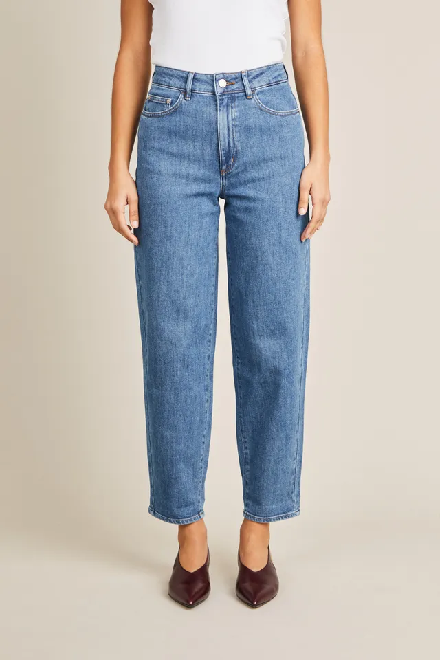 le-pantalon-jeans-femme-balloon-middle-blue-coton-recycl image 1