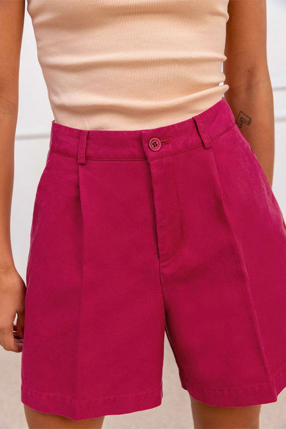 le-pantalon-shorts-homme-short-l-ger-bermuda-fuchsia image 1
