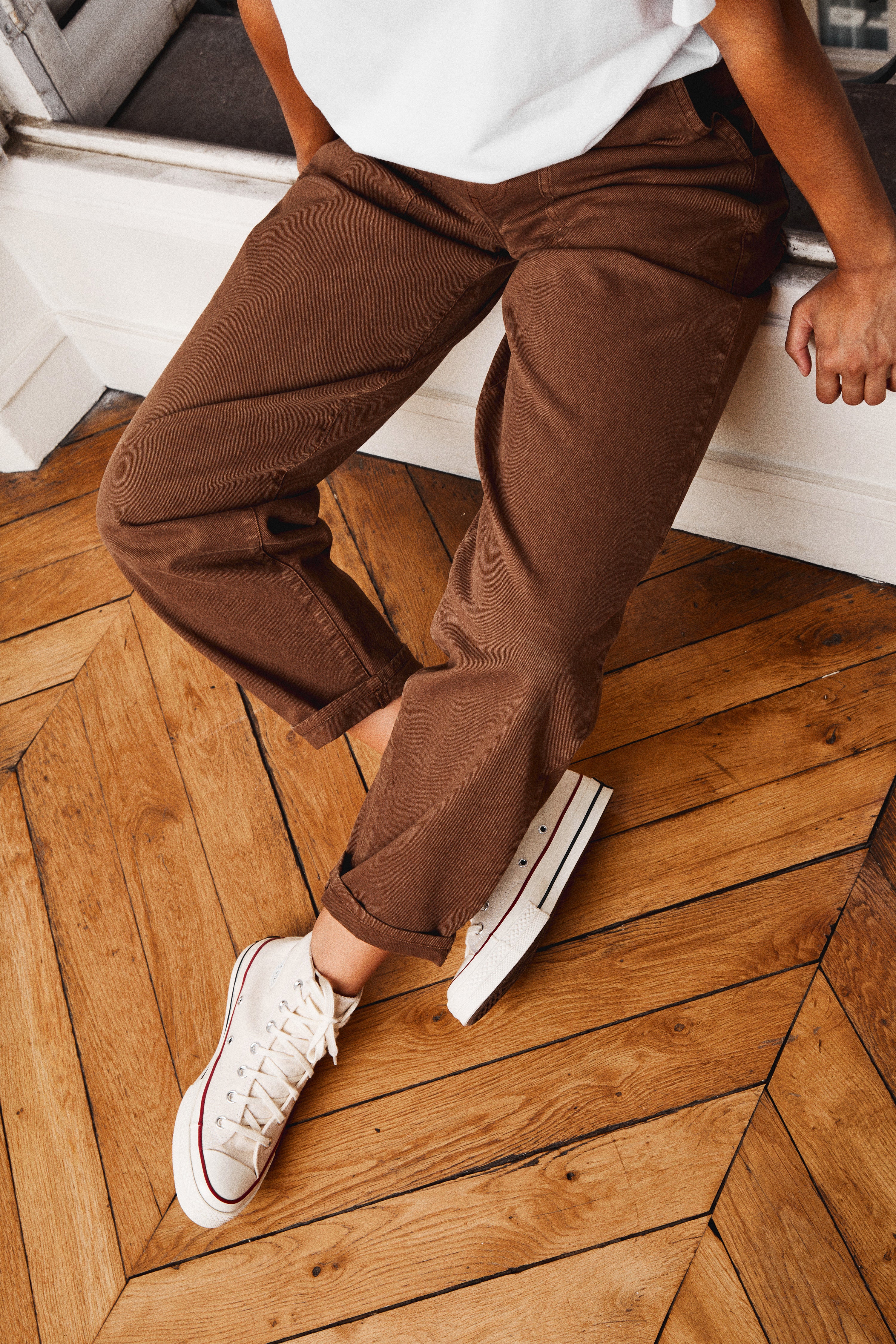le-pantalon-jeans-femme-jean-balloon-marron-coton-recycl image 6