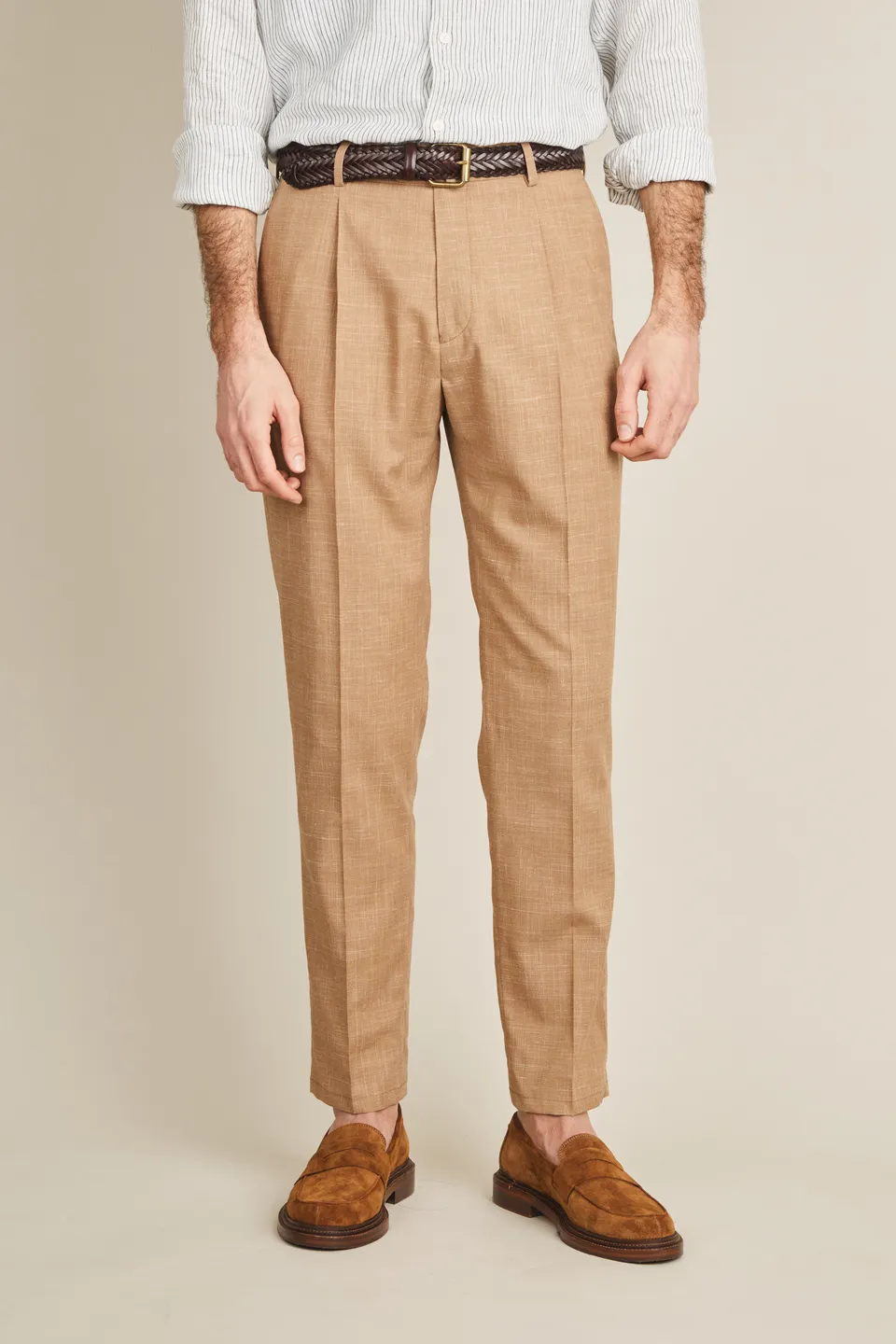 le-pantalon-pantalons-pinces-pantalon-homme-brun-lin-soie image 1