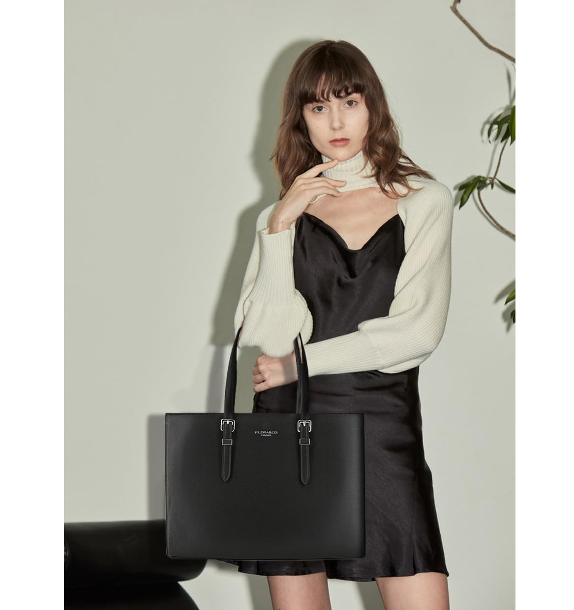 flora-co-cabas-sac-main-femme-noir-similicuir-grain-a4 image 2