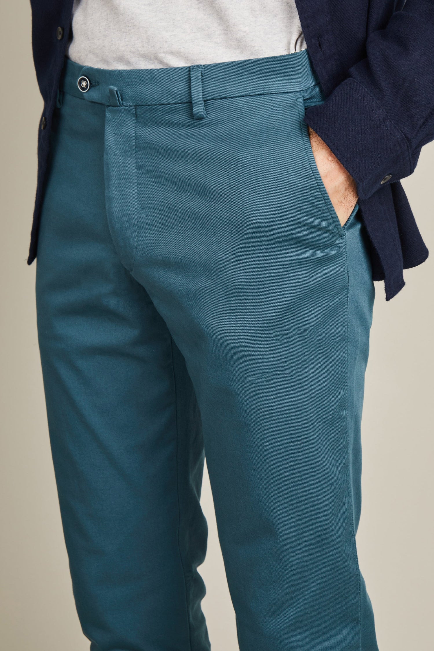 le-pantalon-chino-bleu-canard-semi-slim-coton-stretch image 4