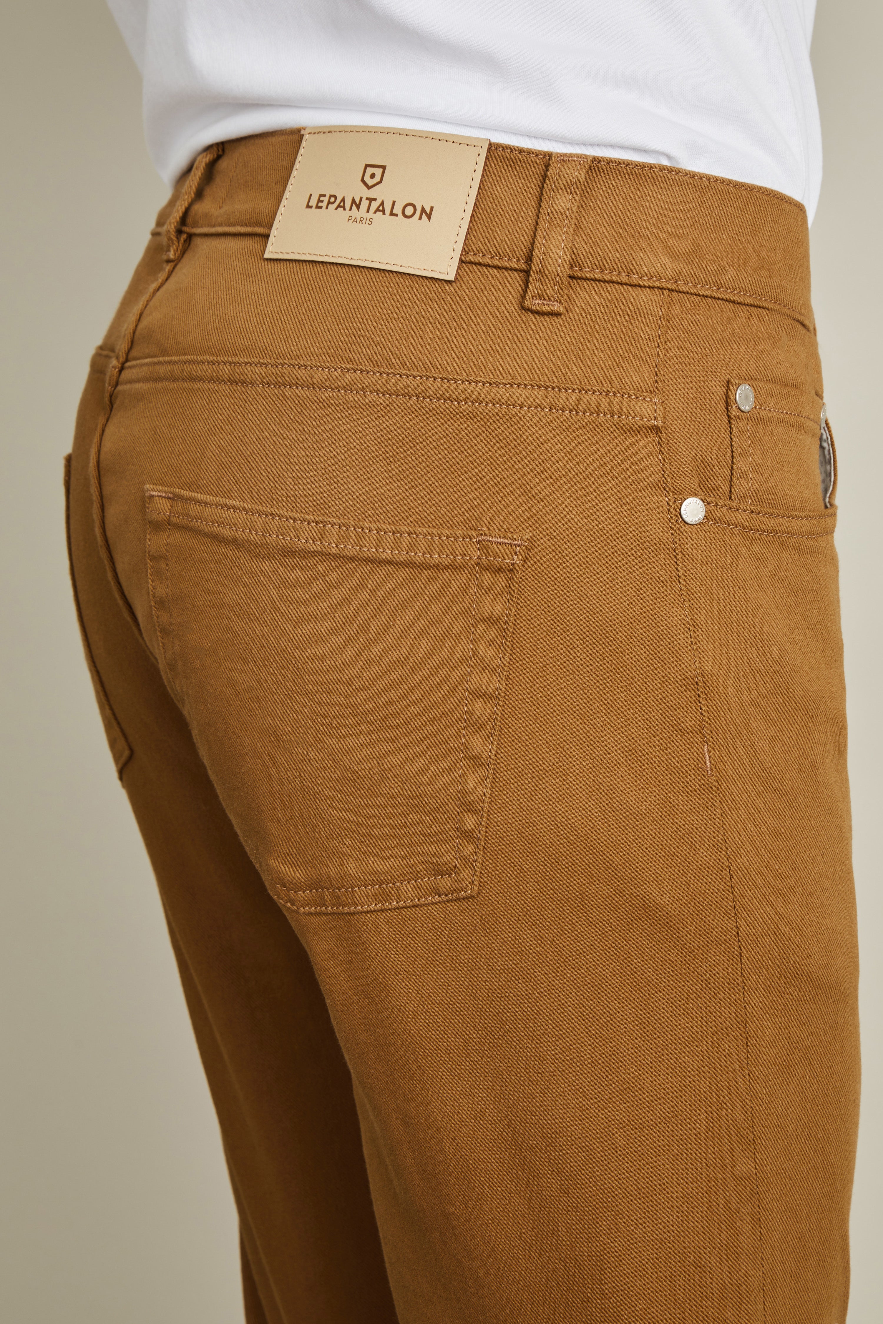 le-pantalon-jeans-homme-jean-beige-fonc-semi-slim-coton-bio image 3