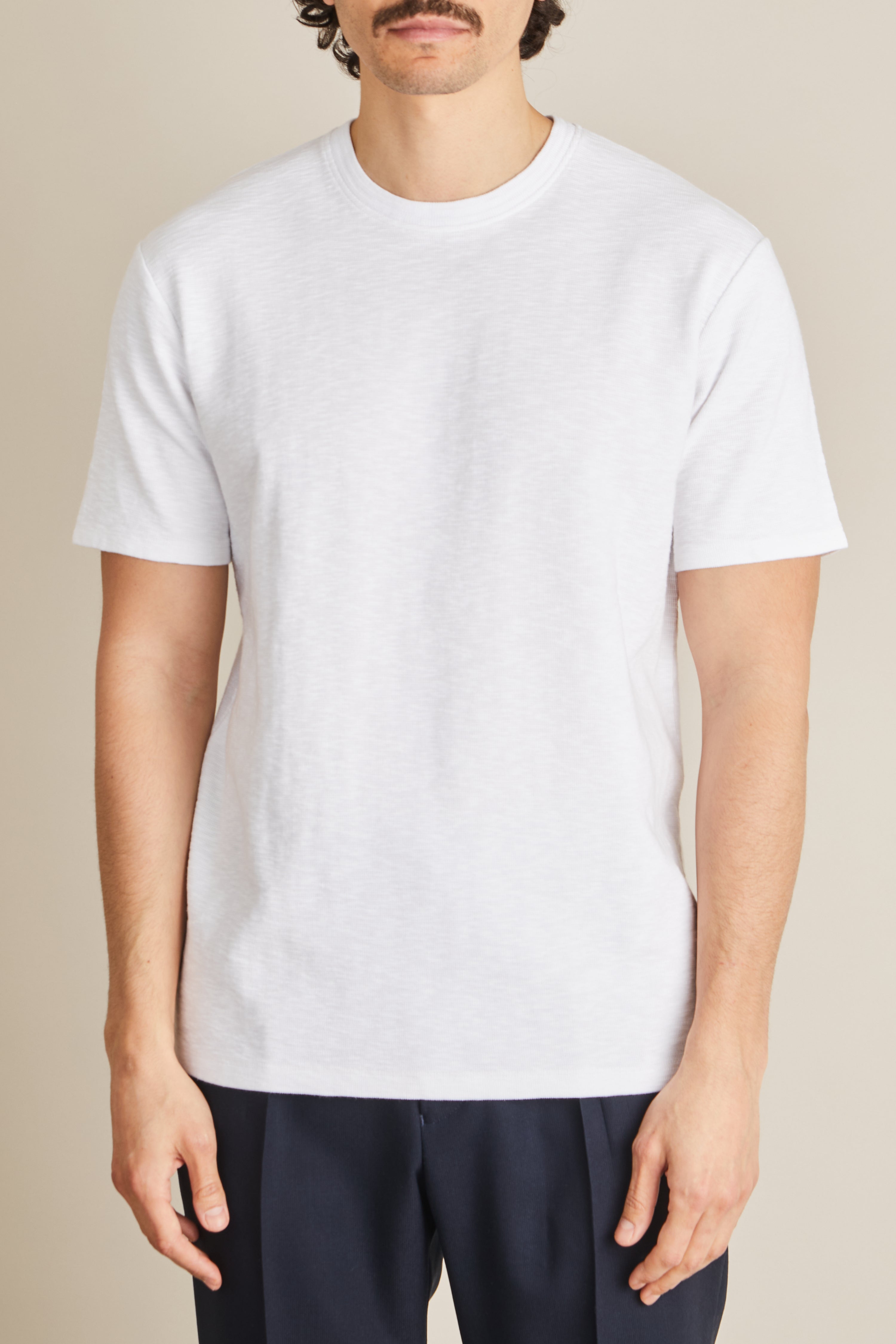 le-pantalon-t-shirt-textur-blanc-tee-shirt-coton-portugal image 5