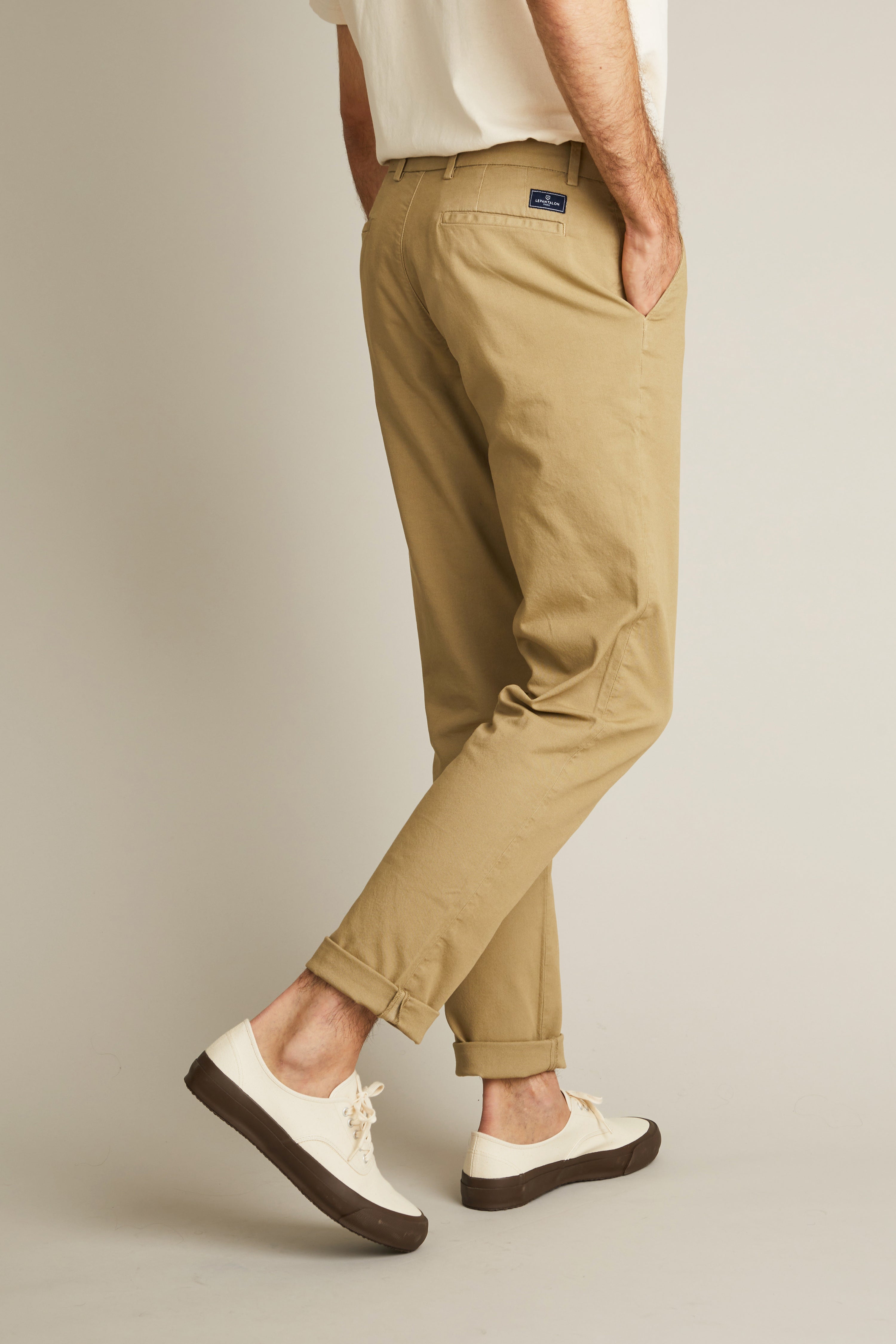 le-pantalon-chino-sport-beige-carotte-coton-stretch image 5