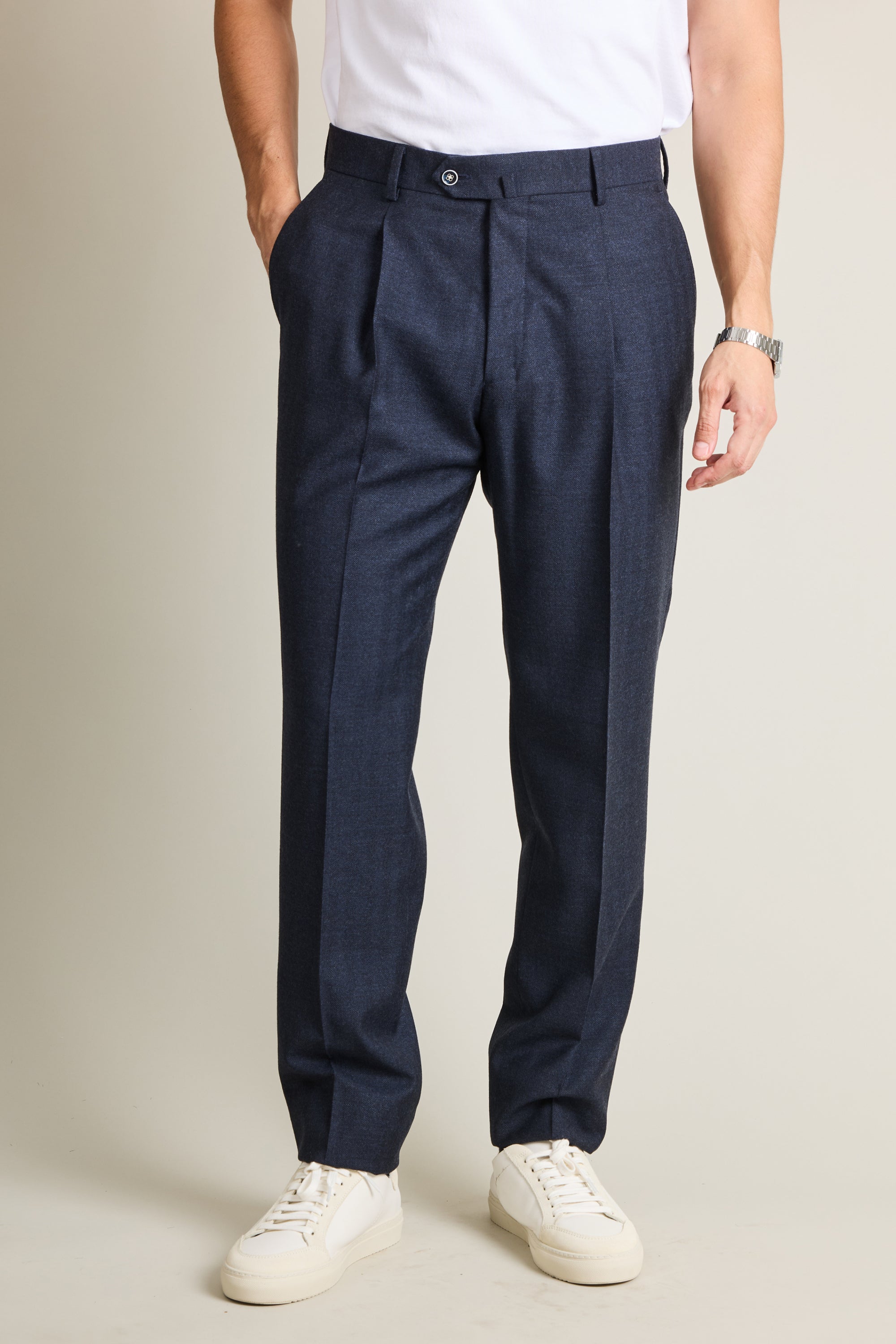le-pantalon-flanelle-homme-pantalon-pinces-chevron-bleu-marine image 1