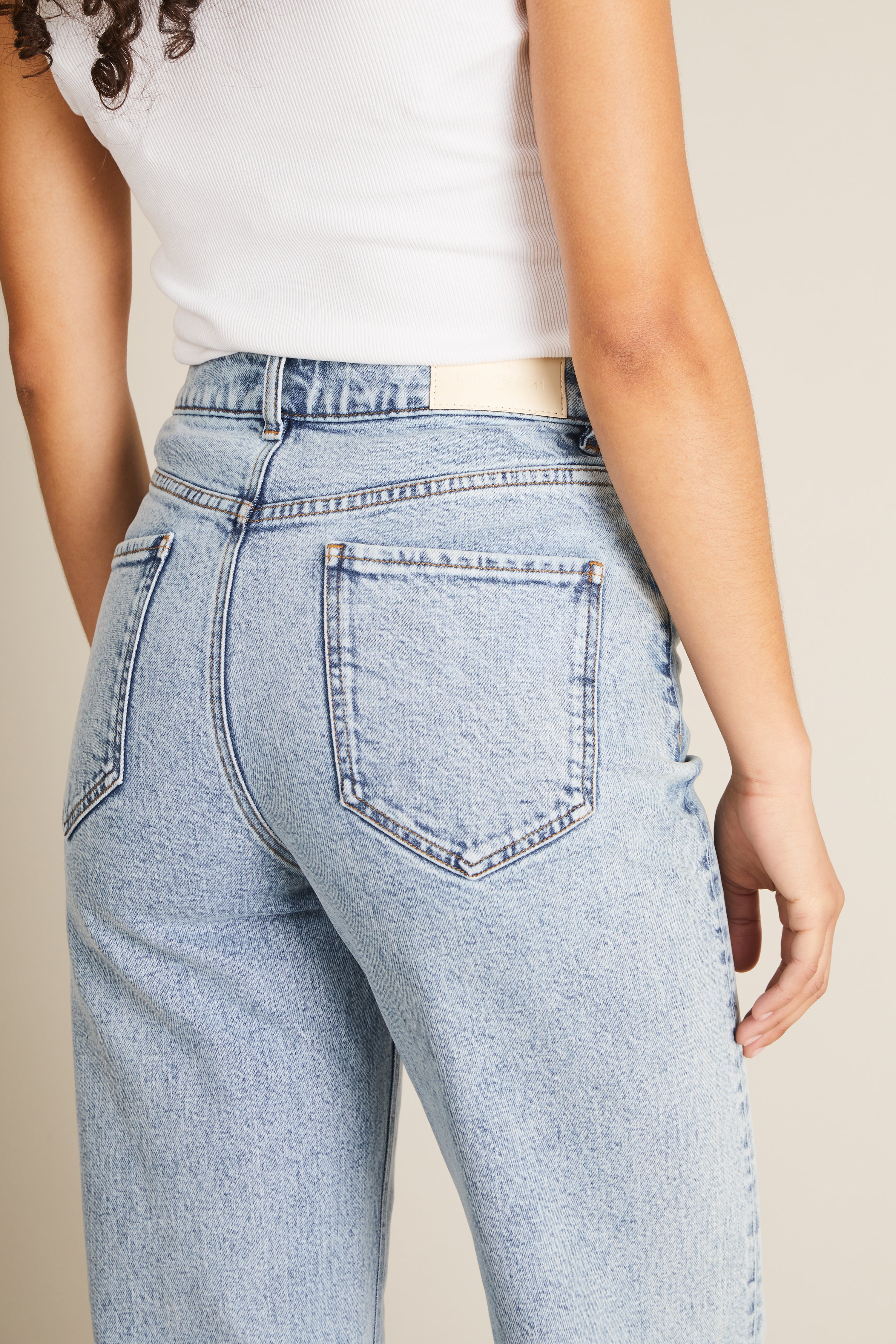 le-pantalon-jean-wideleg-bleached-femme-taille-haute image 8