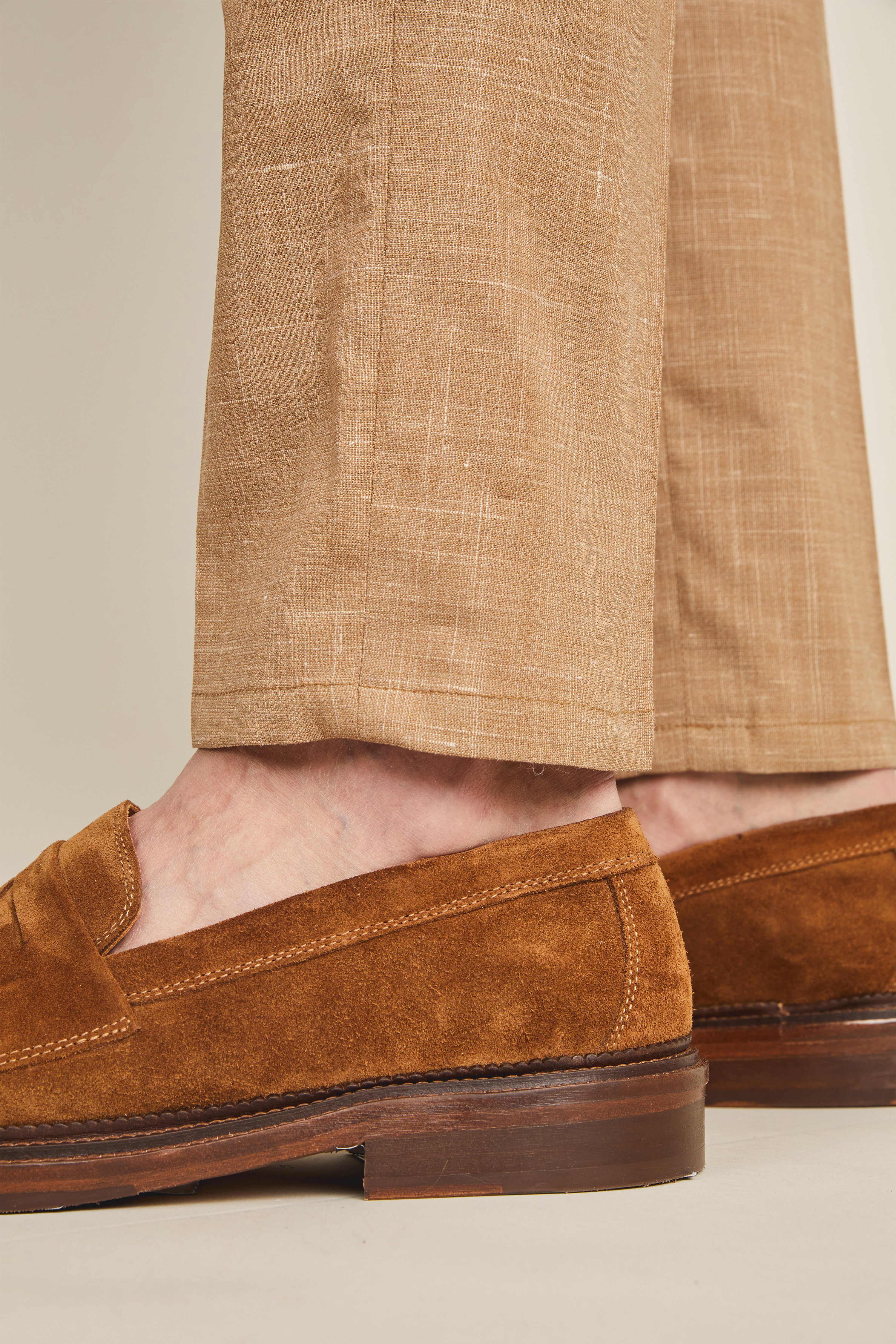 le-pantalon-pantalons-pinces-pantalon-homme-brun-lin-soie image 8