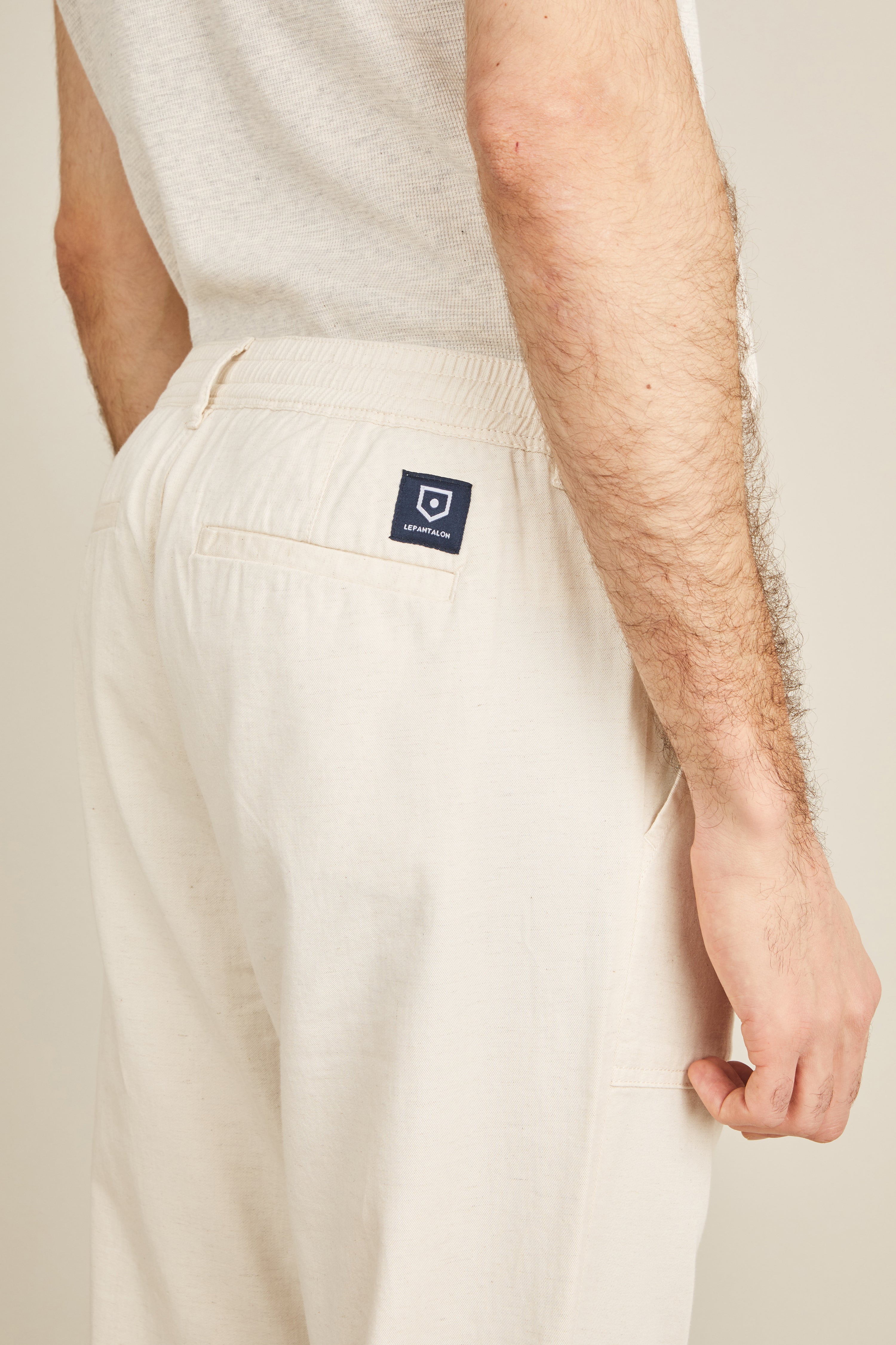 le-pantalon-fatigue-pantalon-cargo-homme-cru-coton-lin image 2