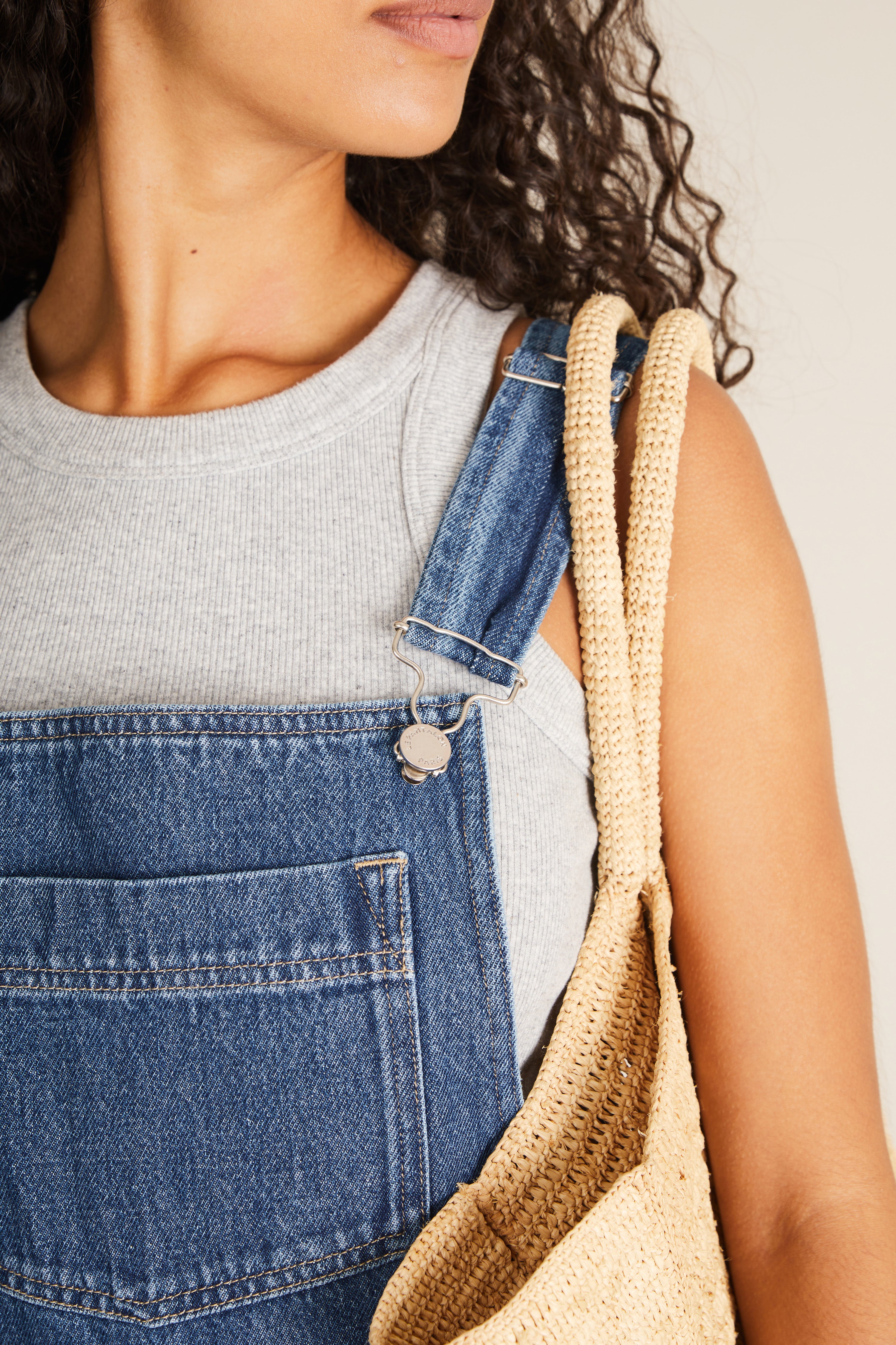 le-pantalon-salopette-bleue-salopette-femme-coton-bio image 2