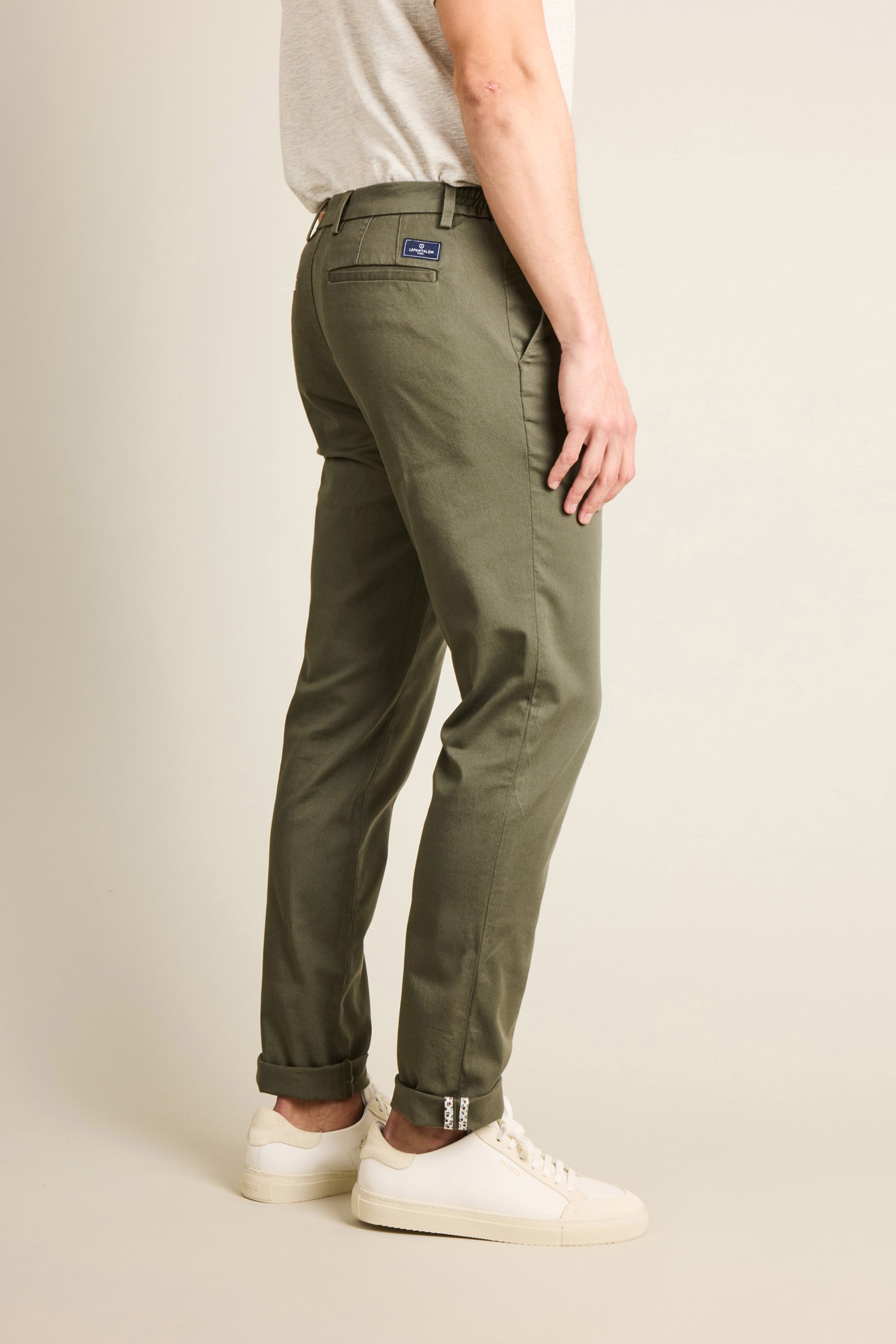 le-pantalon-chino-easy-kaki-pantalon-chino-coton-semi-slim image 4