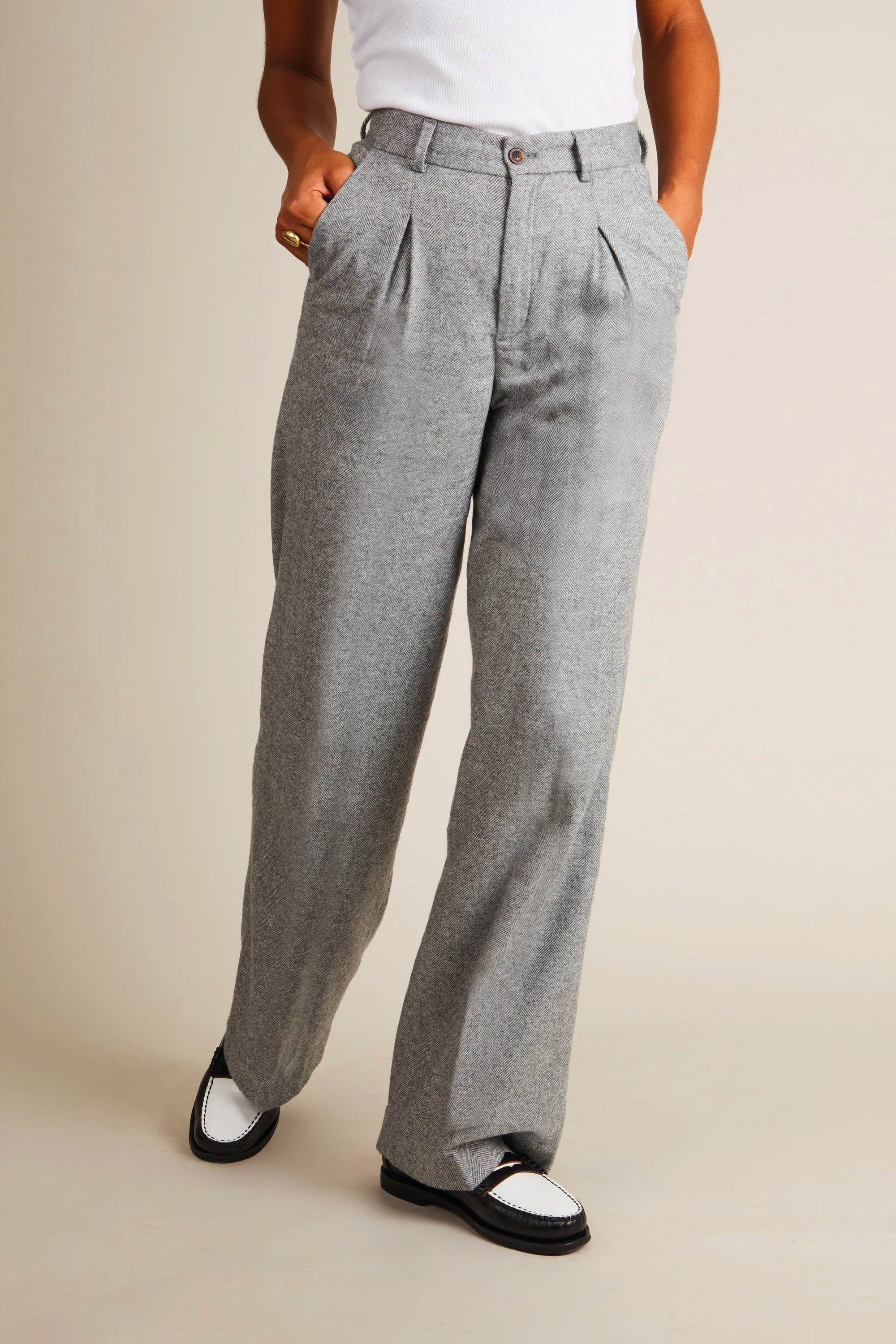 le-pantalon-flanelle-fm-lpwf-8-pantalon-gris-chevron-laine image 1