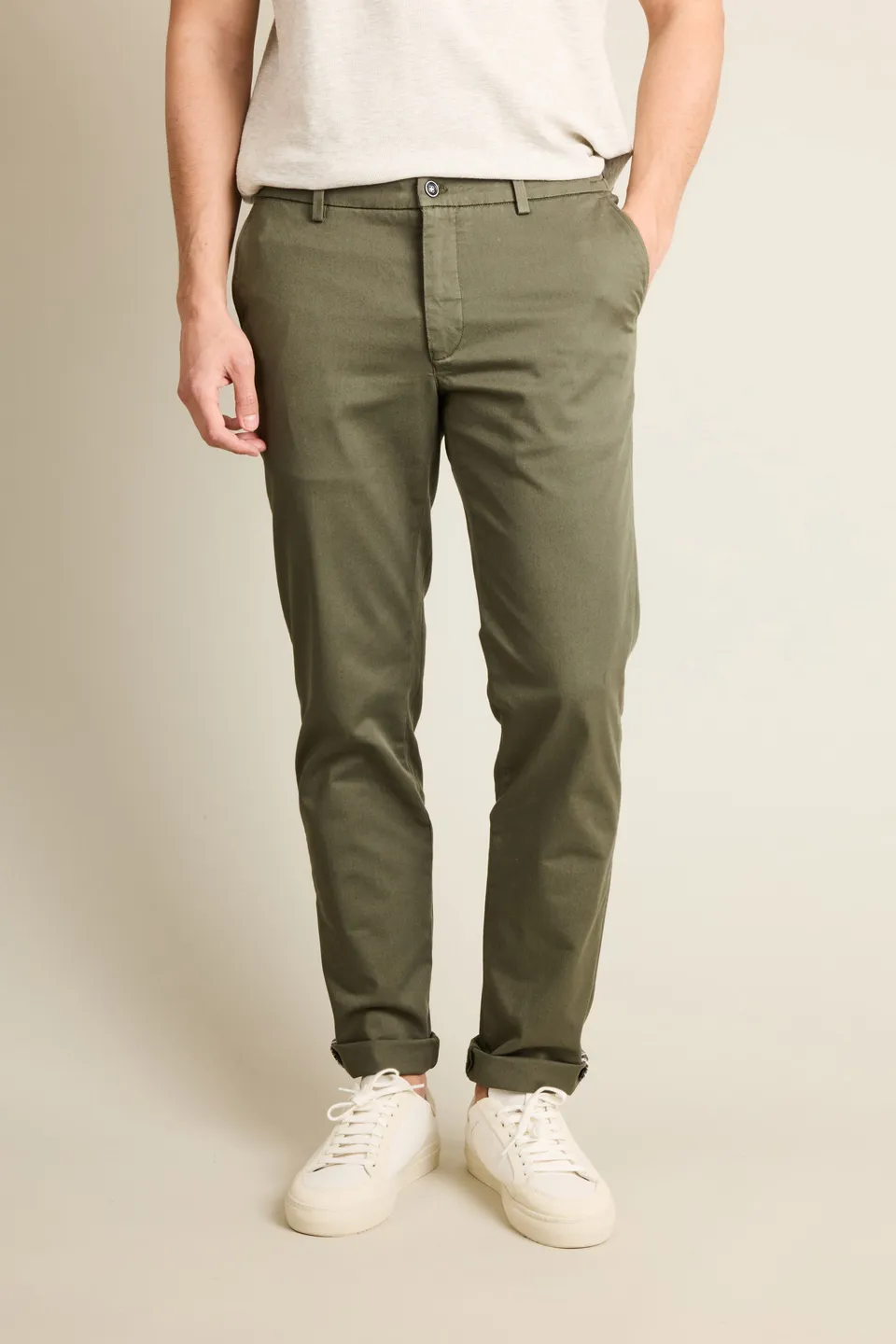 le-pantalon-chino-easy-kaki-pantalon-chino-coton-semi-slim image 1