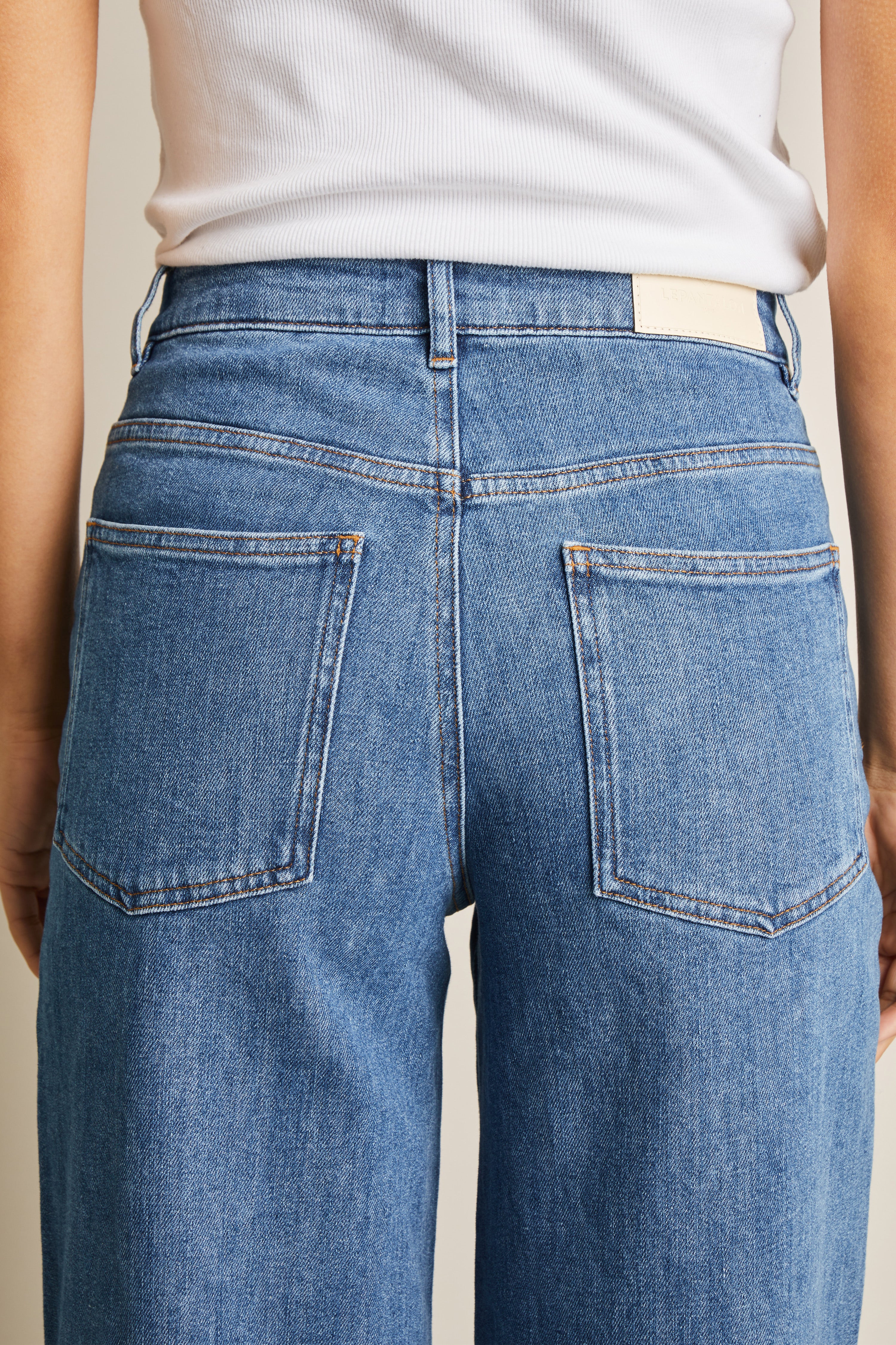le-pantalon-jeans-femme-balloon-middle-blue-coton-recycl image 3