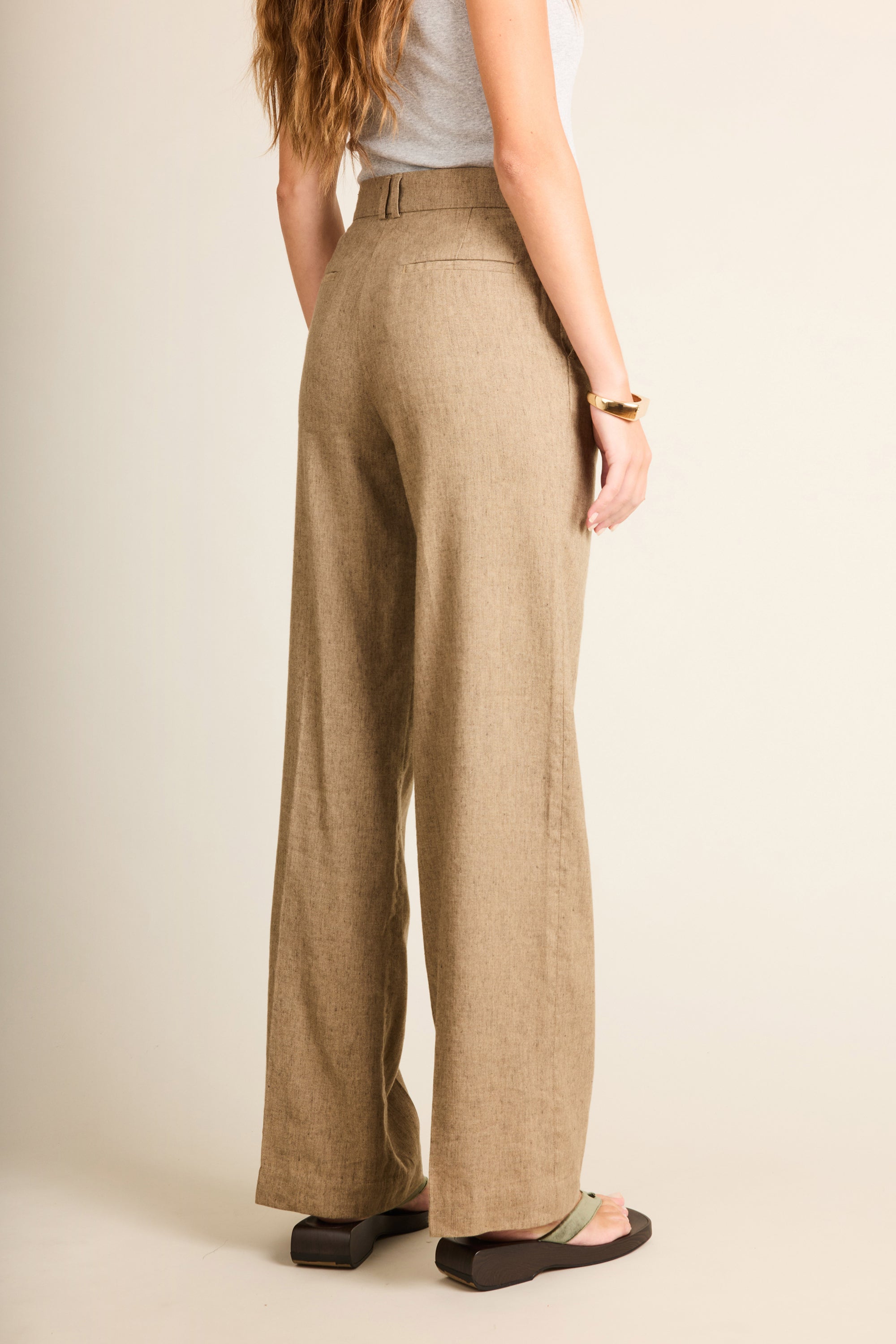 le-pantalon-pantalons-femme-wideleg-marron-clair-lin-coton image 4